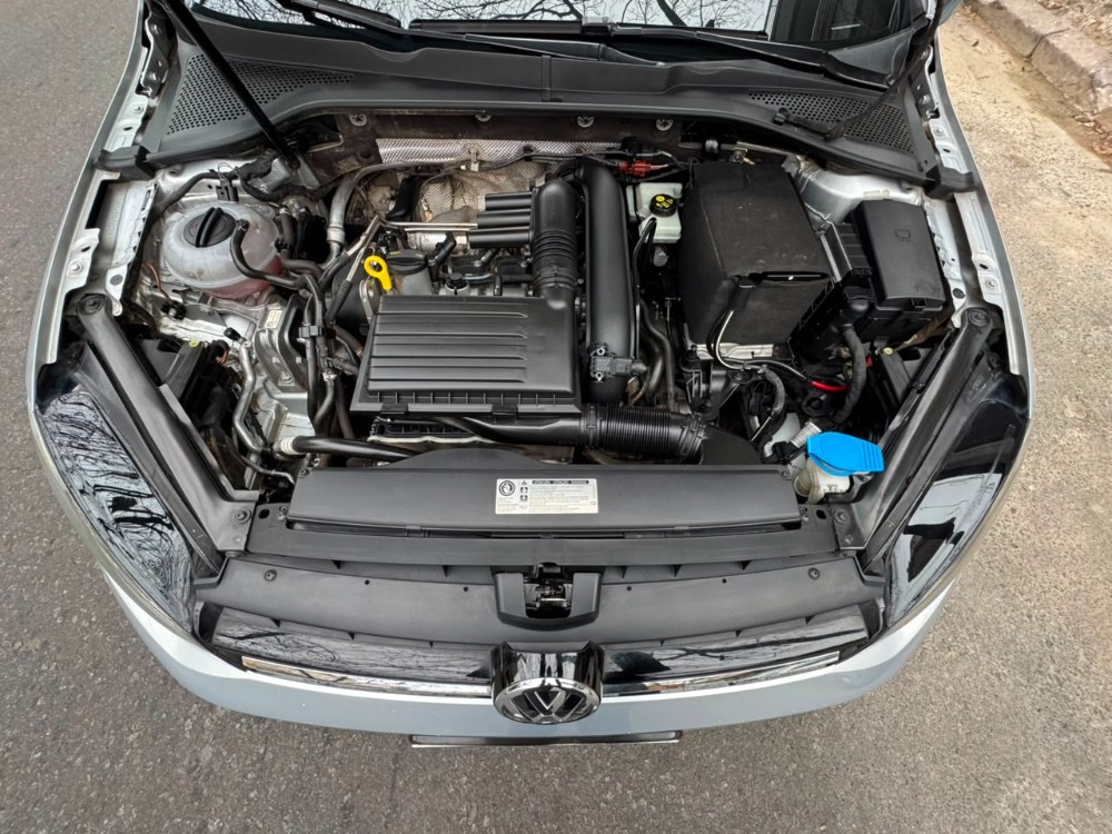 Volkswagen Golf Highline — foto 7